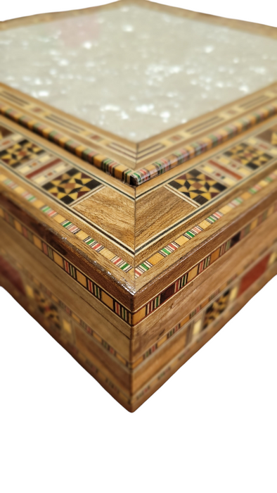 Mosaic Boxes: Unique Artistry for Every Occasion 30.5*30.5*7 White shell
