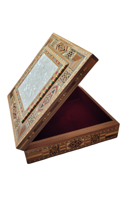 Mosaic Boxes: Unique Artistry for Every Occasion 25.5*25.5*7 White shell