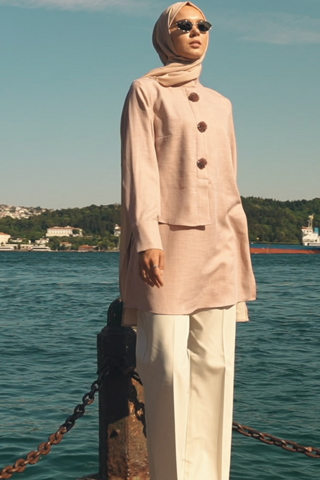 Brooch Accent Tunic In Petal Rose