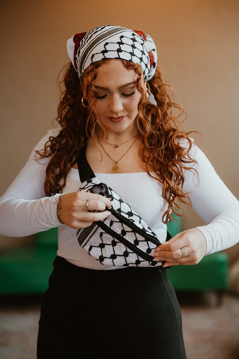Kuffiyeh Black & White Fanny-Pack - Handmade with Adjustable Strap