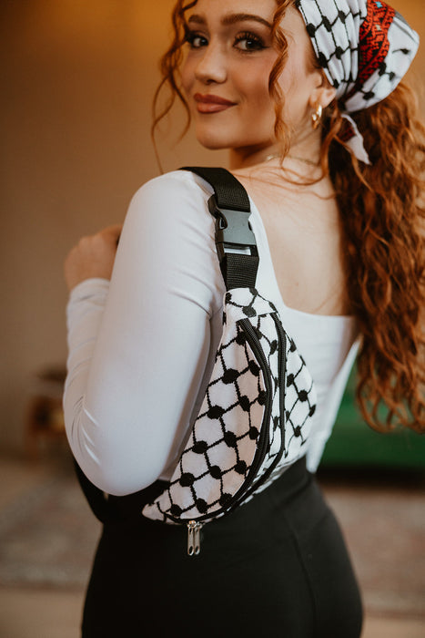 Kuffiyeh Black & White Fanny-Pack - Handmade with Adjustable Strap